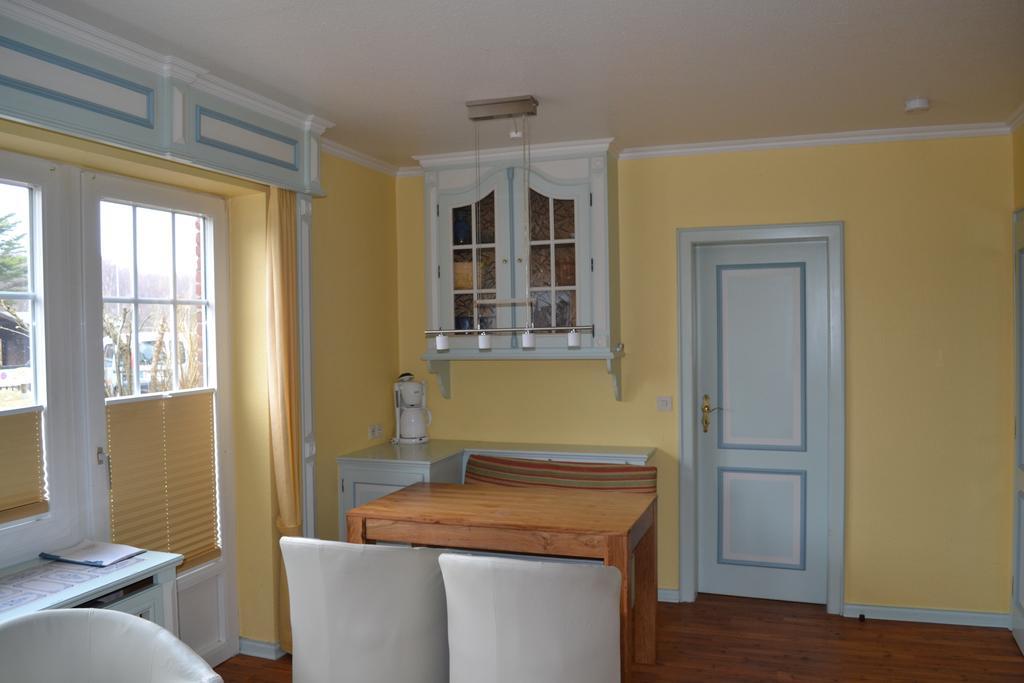 Priel-Hues Apartment List Room photo