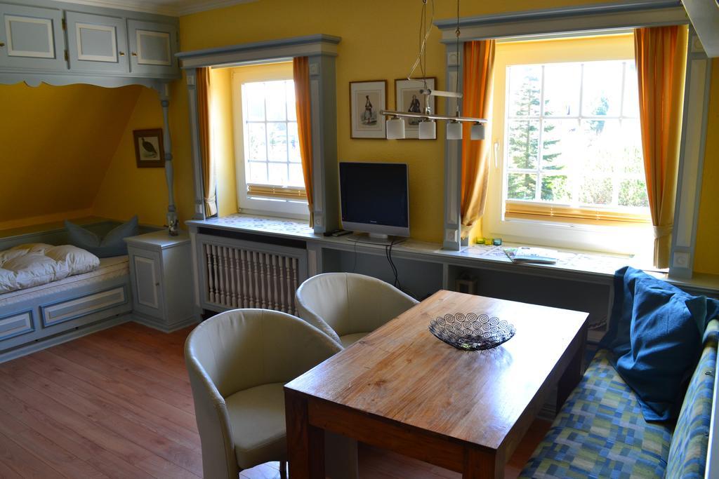 Priel-Hues Apartment List Room photo
